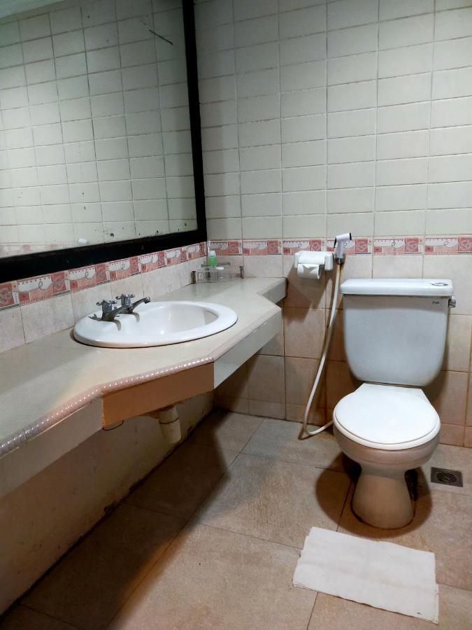 Hotel Sofia Juanda Surabaya Sidoarjo Luaran gambar