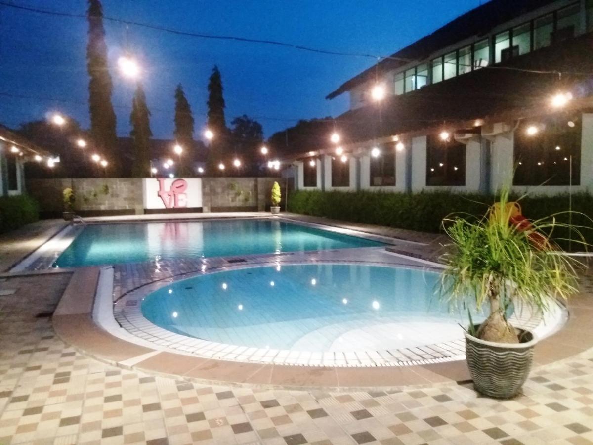 Hotel Sofia Juanda Surabaya Sidoarjo Luaran gambar